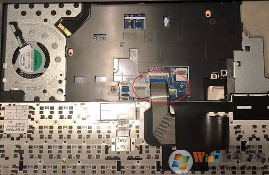 thinkpad e450c換電池怎么換？thinkpad e450 拆電池教程