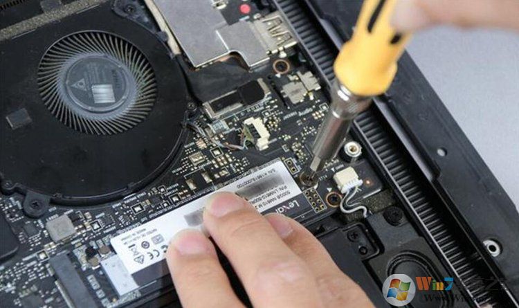 電腦怎么安裝固態(tài)硬盤？電腦安裝M.2和SATA SSD硬盤教程圖解